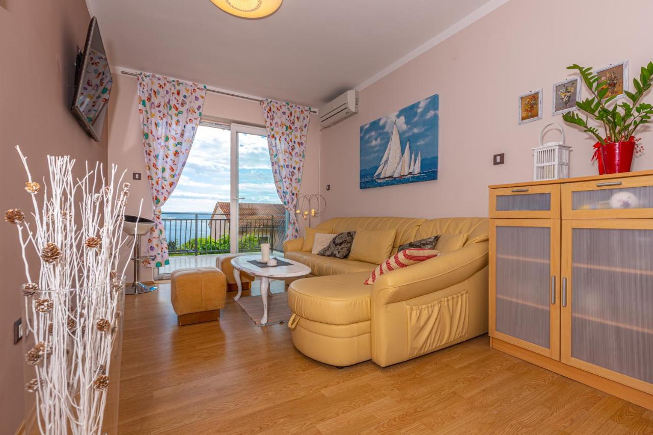 Apartmani Jasminka Dramalj Exteriör bild