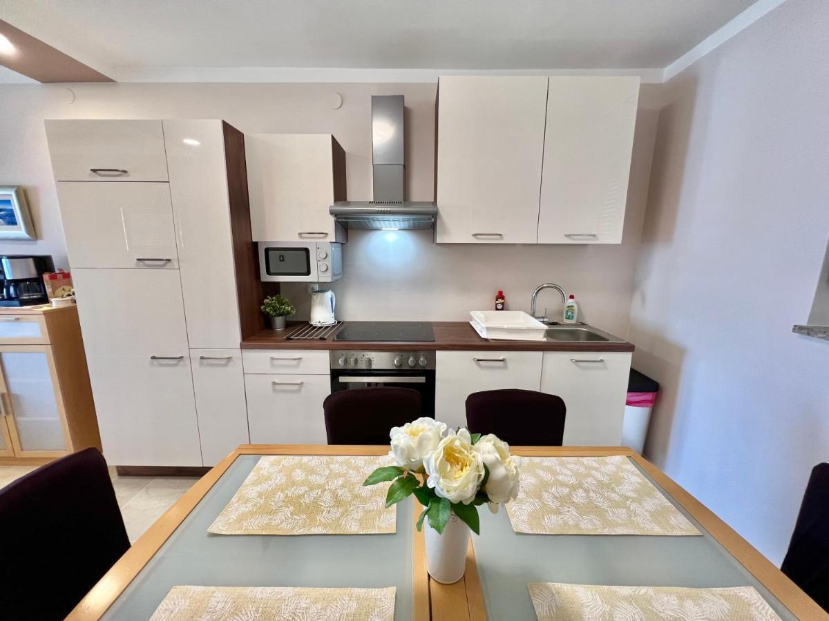 Apartmani Jasminka Dramalj Exteriör bild