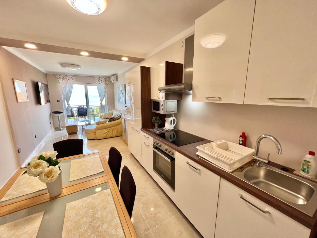 Apartmani Jasminka Dramalj Exteriör bild